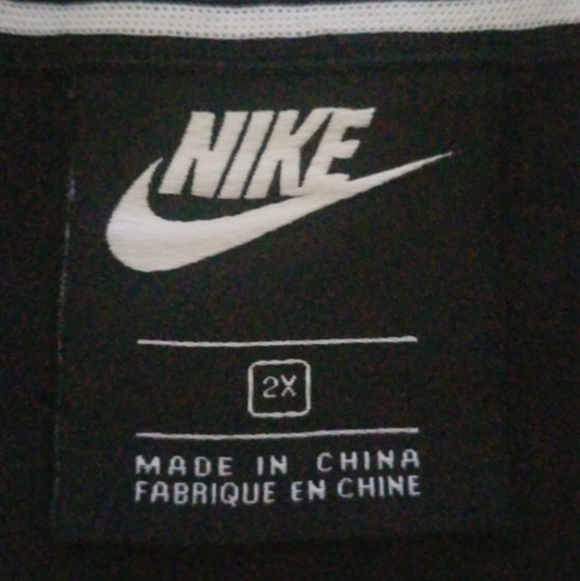 Nike Logo Cropped T-Shirt Womens Sz: 2X - Picture 4 of 4